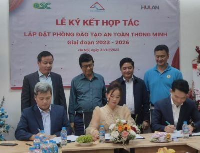 Signing ceremony of collaboration, installation and opening of Smart Safety Training Room