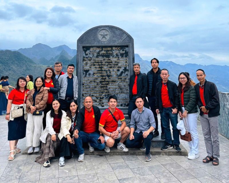 Chi ủy Chi Bộ 1 – Chi Bộ Trạm Quan trắc và Phân tích môi trường lao động tổ chức đợt sinh hoạt về nguồn cho toàn thể Đảng viên Chi Bộ tại Hà Giang 2025