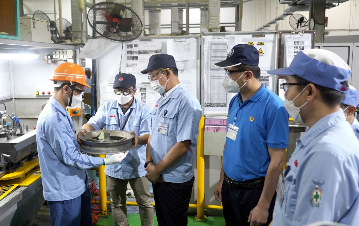 Để m&ocirc;i trường l&agrave;m việc an to&agrave;n kh&ocirc;ng thể thiếu vai tr&ograve; của C&ocirc;ng đo&agrave;n