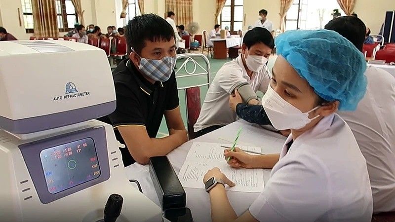 Bảo đảm m&ocirc;i trường l&agrave;m việc an to&agrave;n v&agrave; sức khỏe người lao động